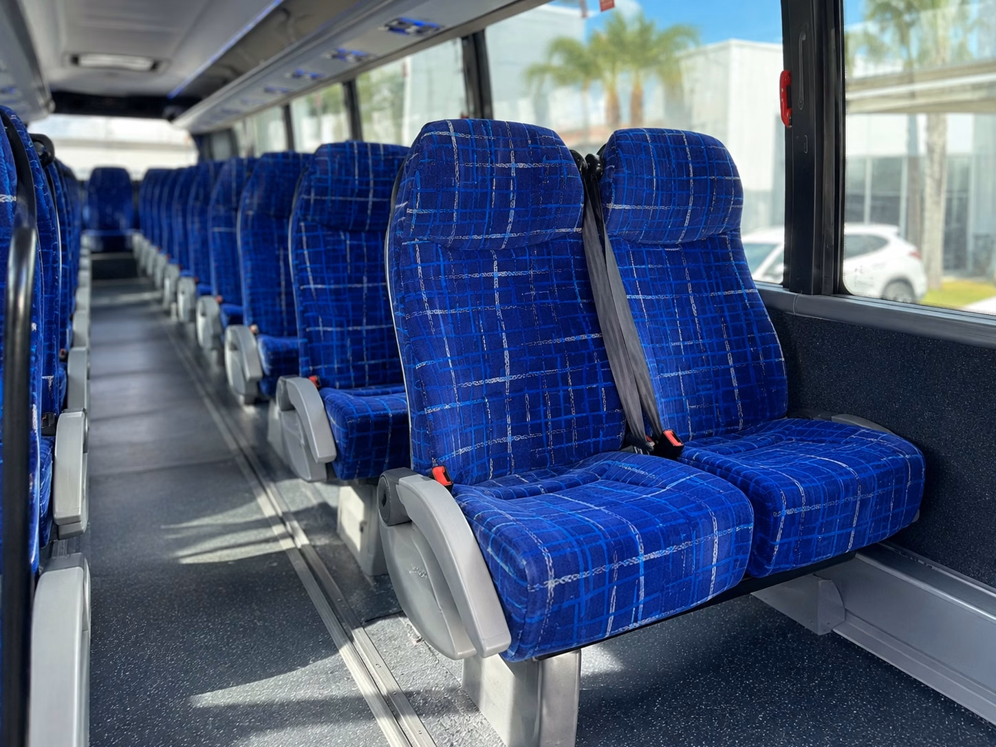 charter buses for large washington dc prom groups headed to venues across the dmv