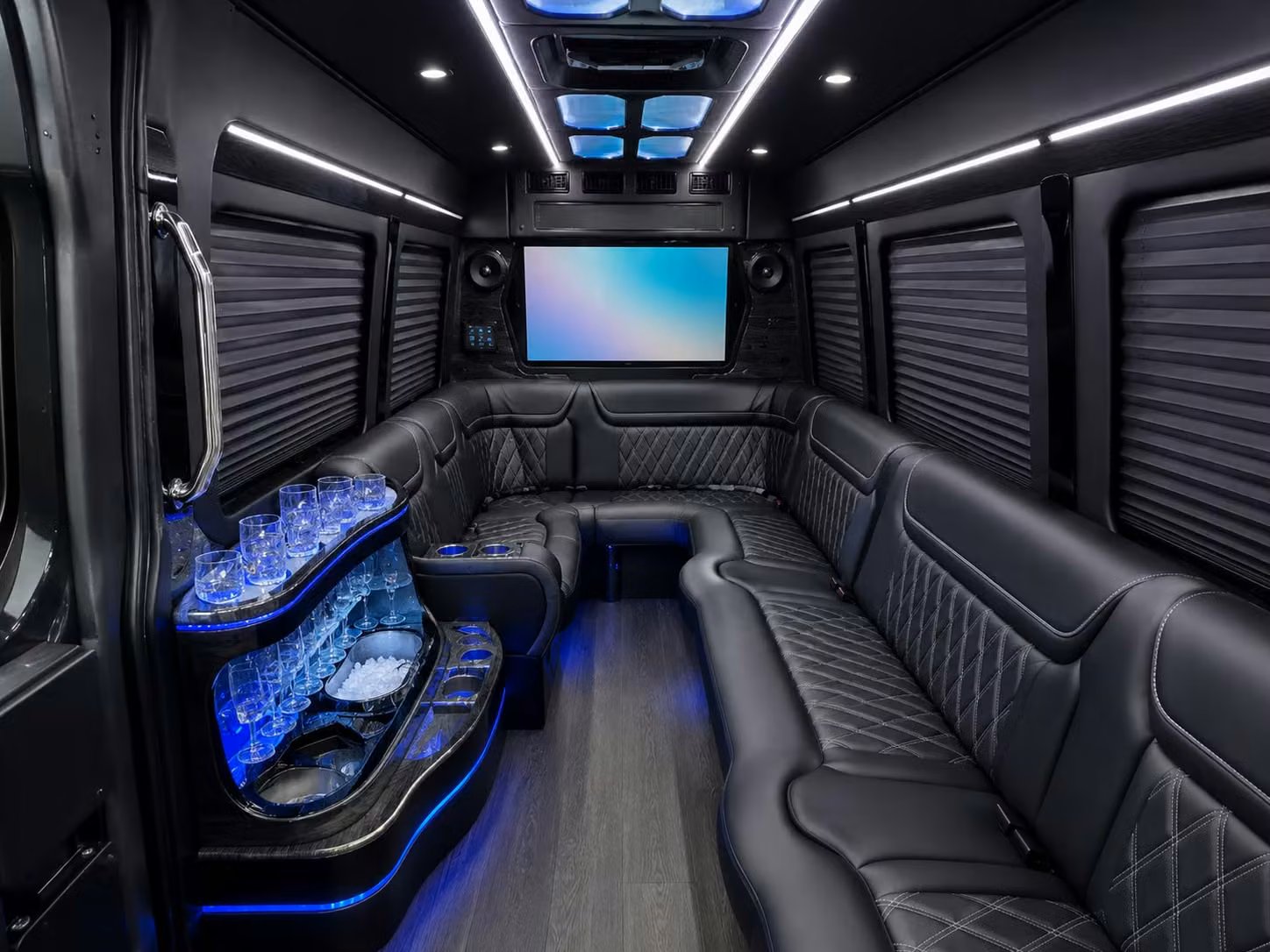dc tour groups and travel agents can build custom long distance bus tours